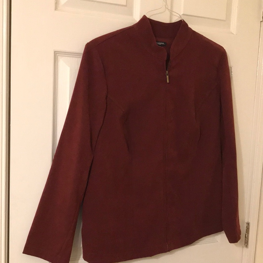 Ladies jacket in good condition, nice for dressing up or casual